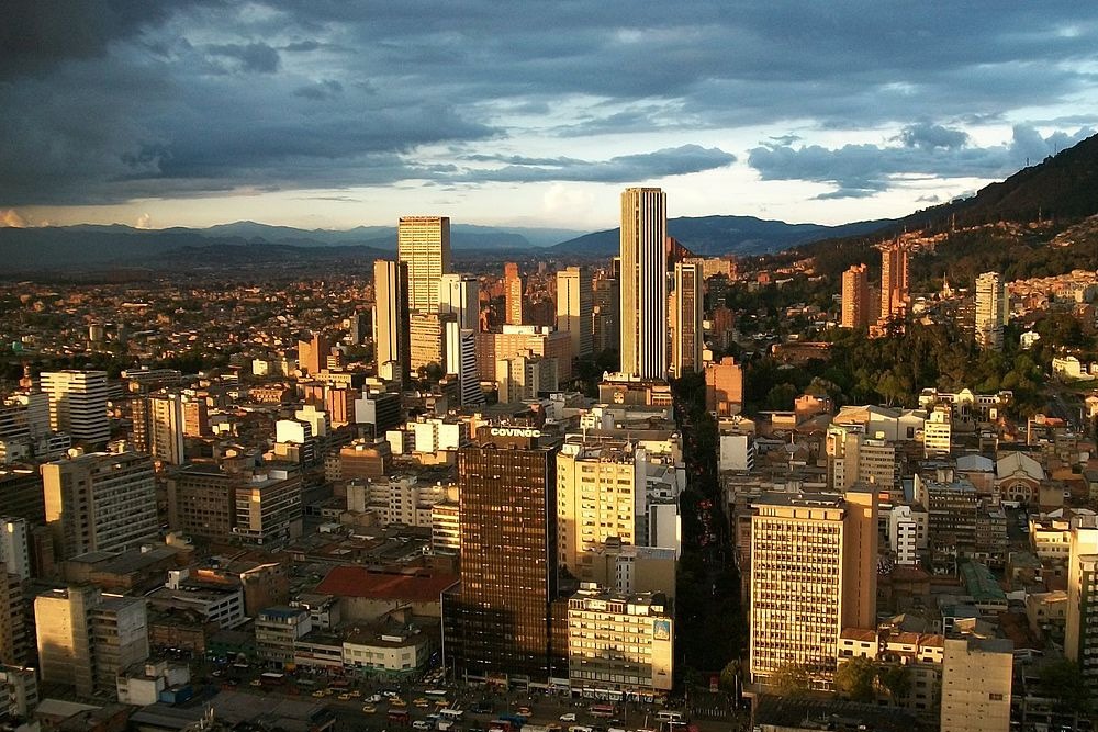 Pei adquiere nuevo centro médico de Sanitas en Bogotá